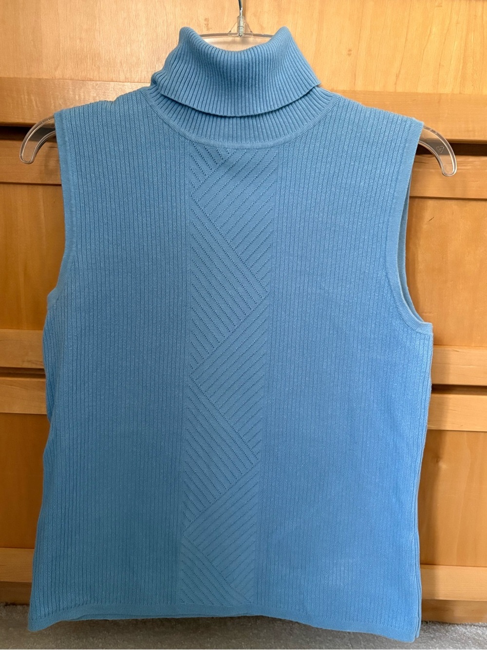 Crystal Kobe Sleeveless Ribbed  Knit Turtleneck Size L Light Blue